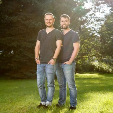 Familienfotografie - coole Brüder